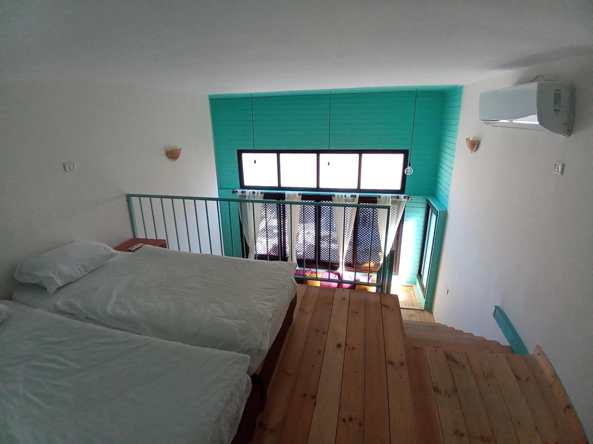 ナーブルス Turquoiseホステル 部屋 写真